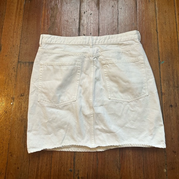 White Denim Mini Skirt - size 12 - Picture 2 of 4